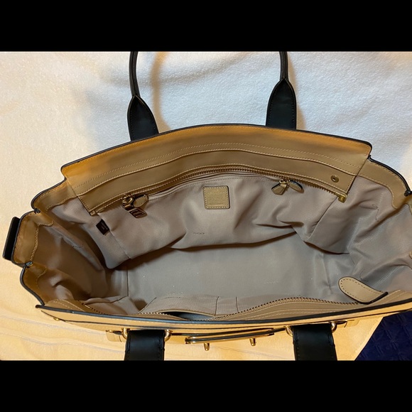 COACH Purse Black Off-White LRG Authentic  Leather - Picture 8 of 10